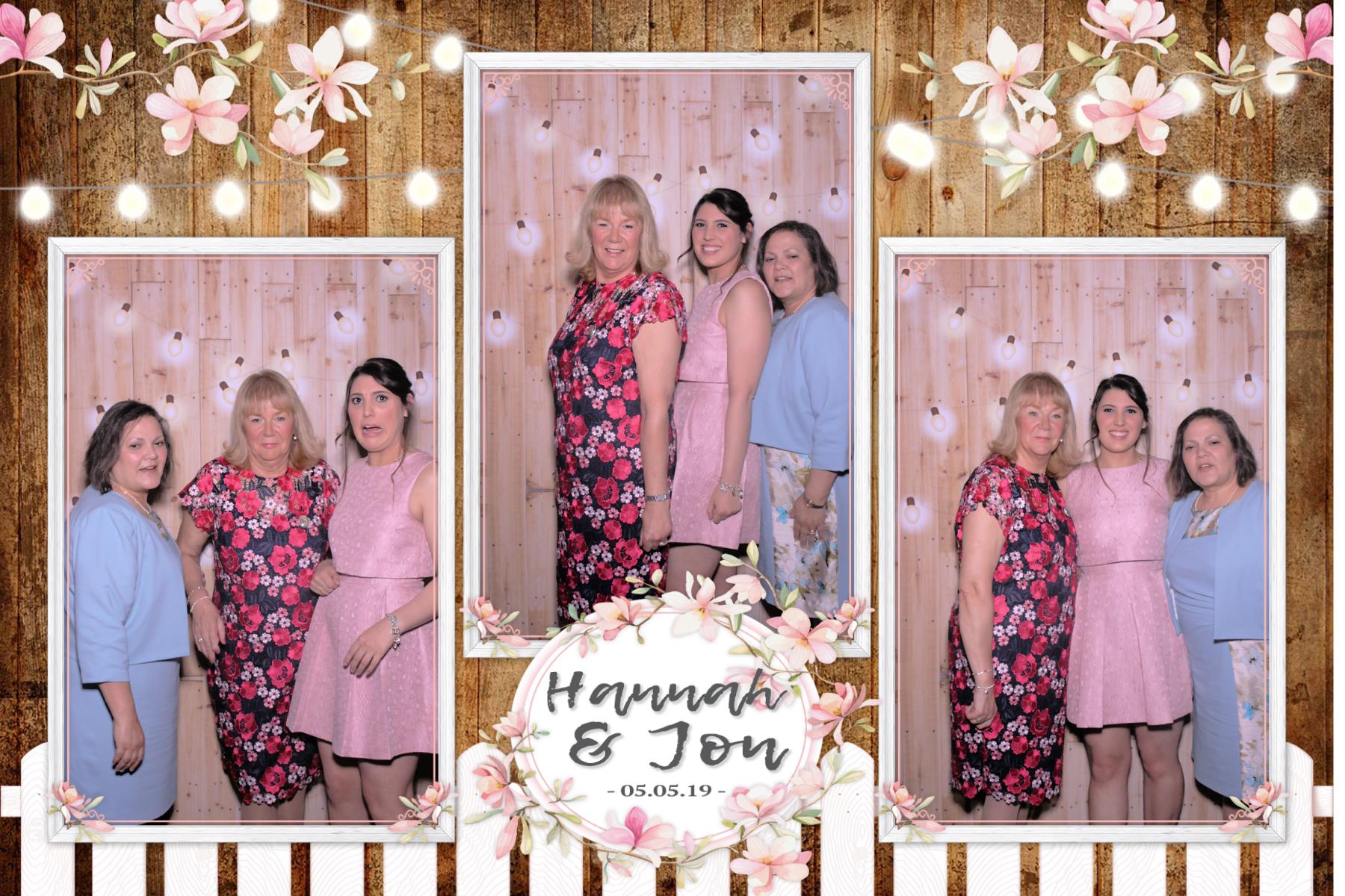 Hannah and Jon | View more photos from the event at gallery.blissbooth.co.uk/u/BlissBooth/Hannah-and-Jon
